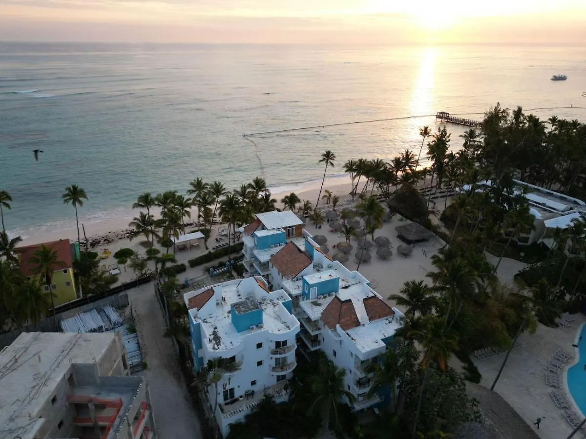 Suite Just Over The Beach-Adults Only location